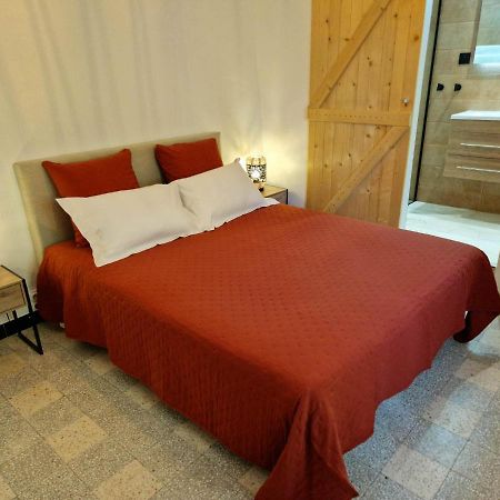 Lou Mouli Di Baou Bed & Breakfast ลาโบม ภายนอก รูปภาพ
